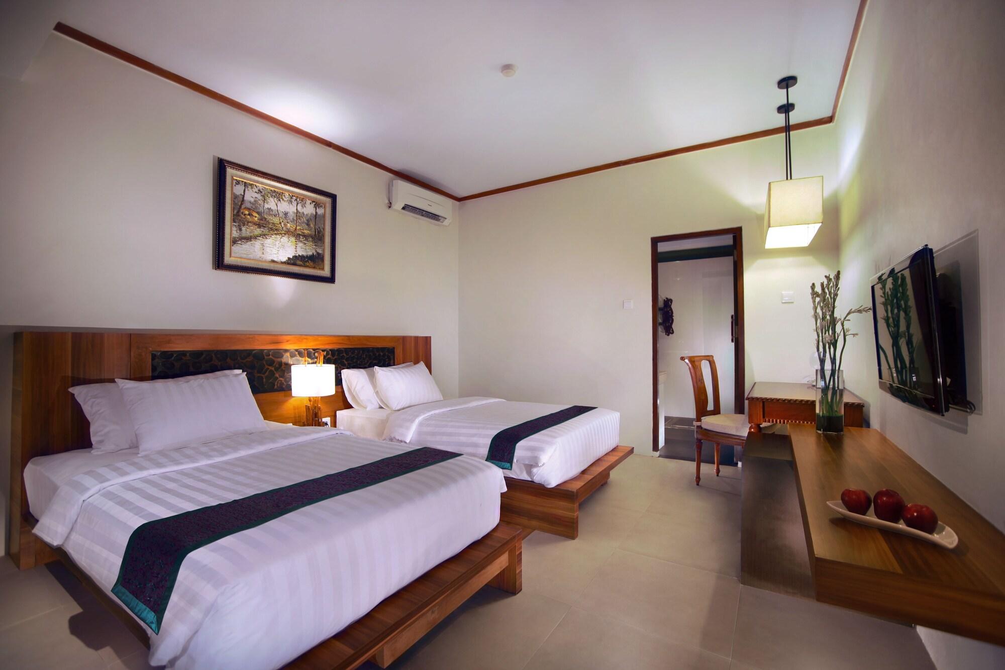 Aston Sunset Beach Resort - Джили Трауанган Екстериор снимка