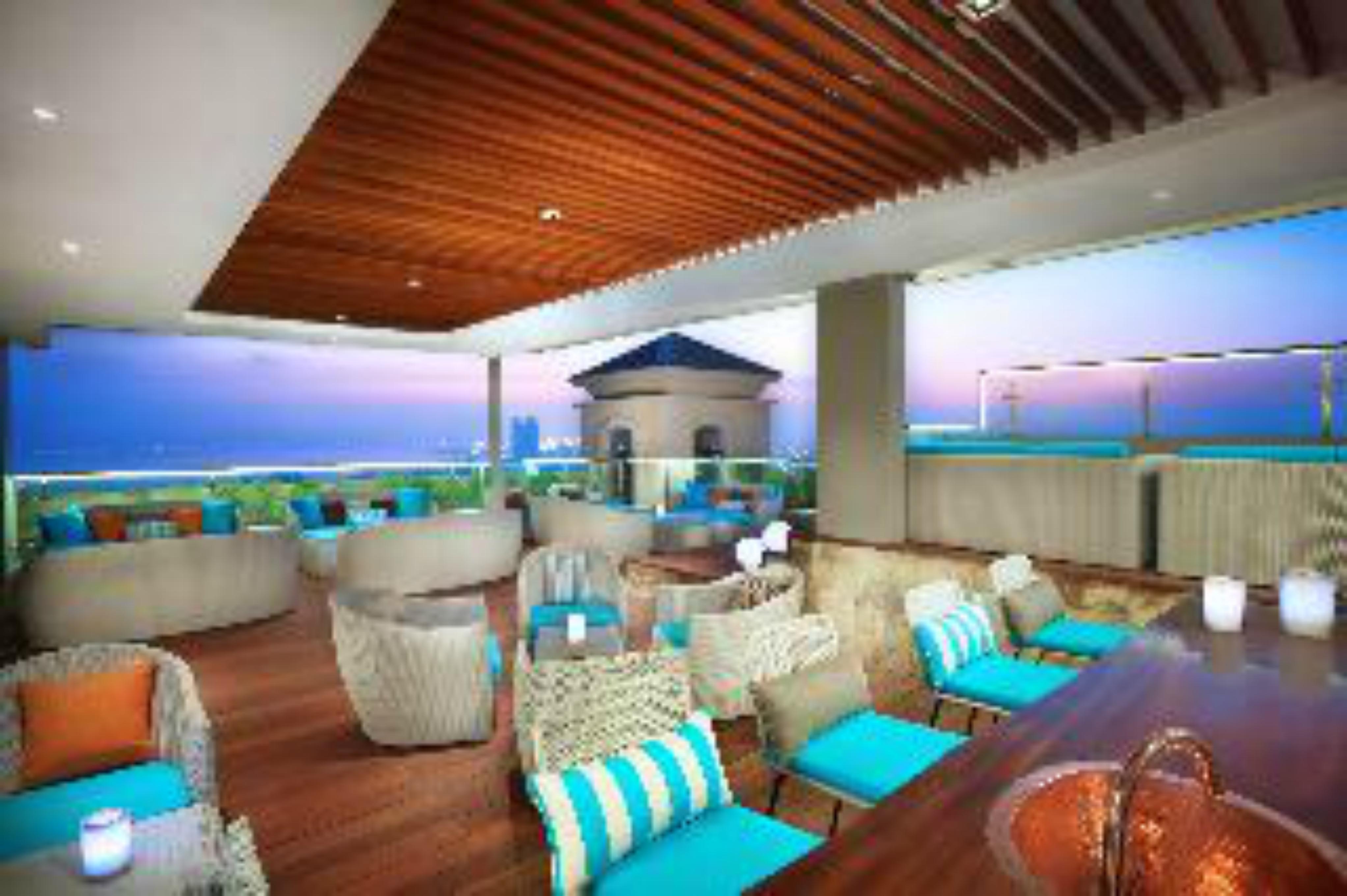 Aston Sunset Beach Resort - Джили Трауанган Екстериор снимка