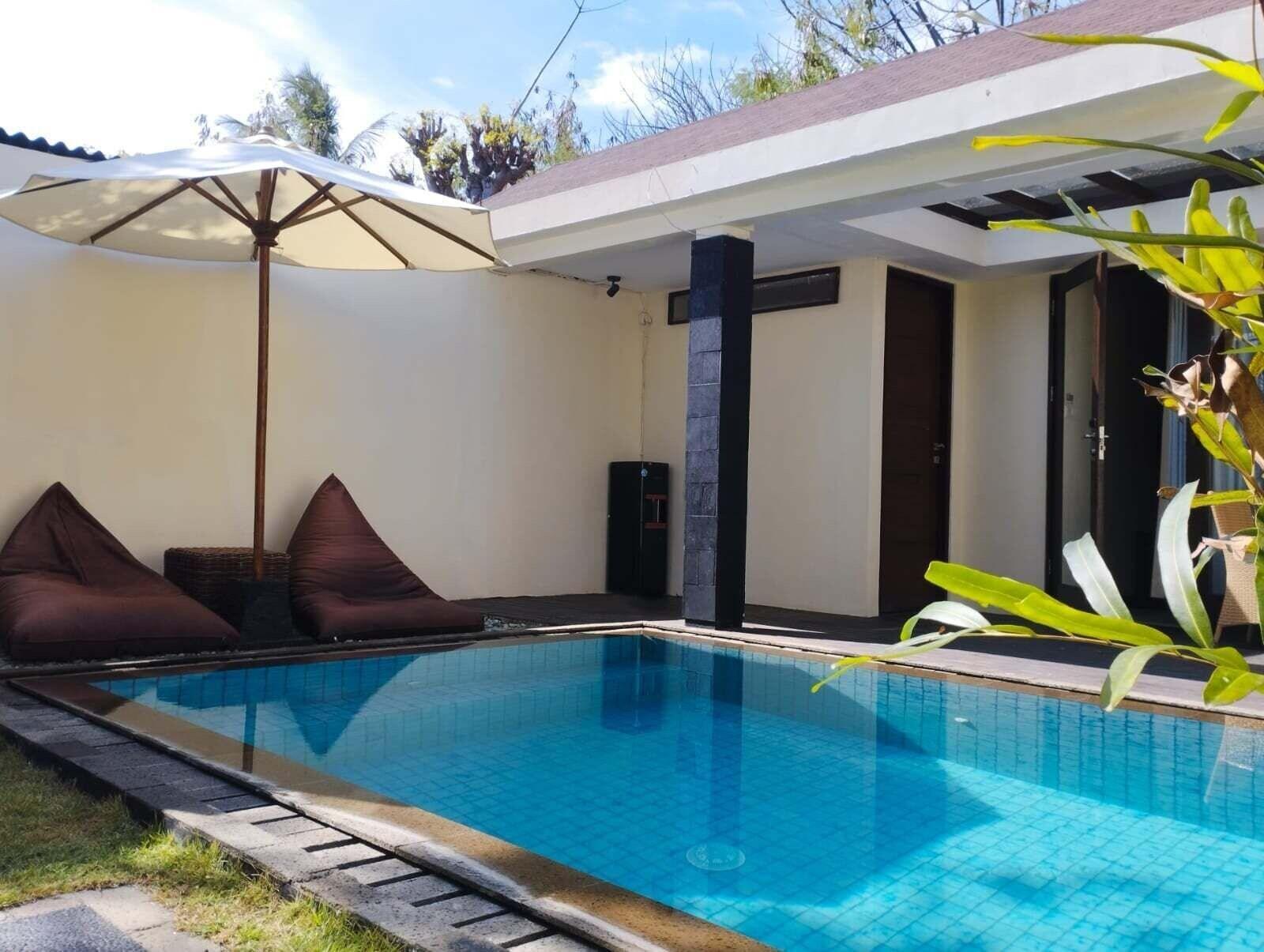 Aston Sunset Beach Resort - Джили Трауанган Екстериор снимка