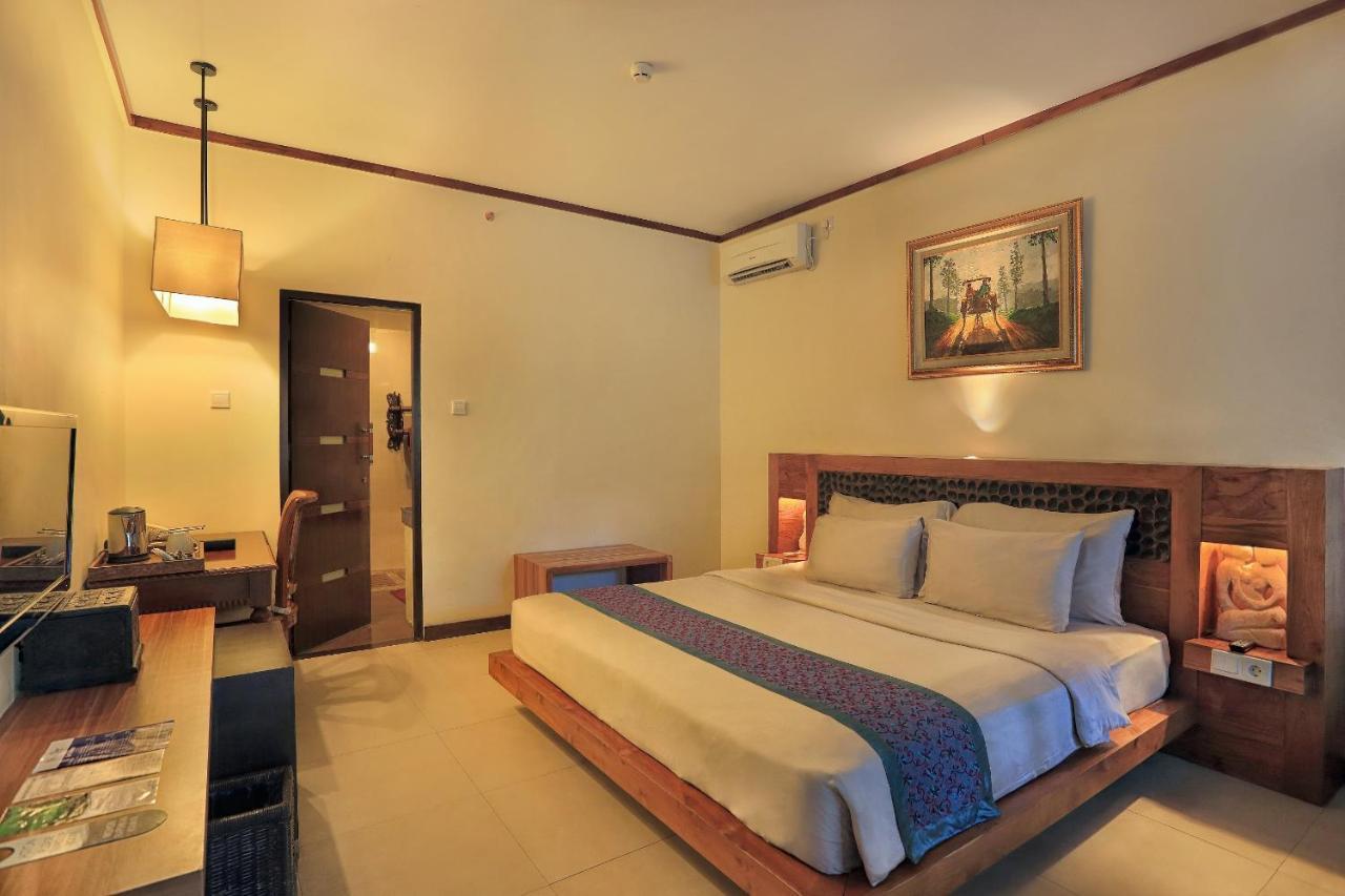 Aston Sunset Beach Resort - Джили Трауанган Екстериор снимка