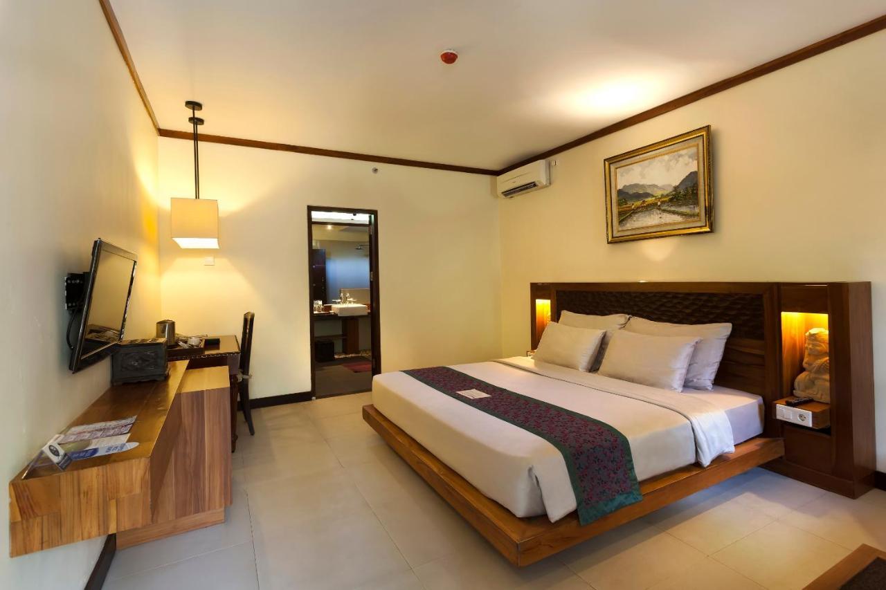Aston Sunset Beach Resort - Джили Трауанган Екстериор снимка