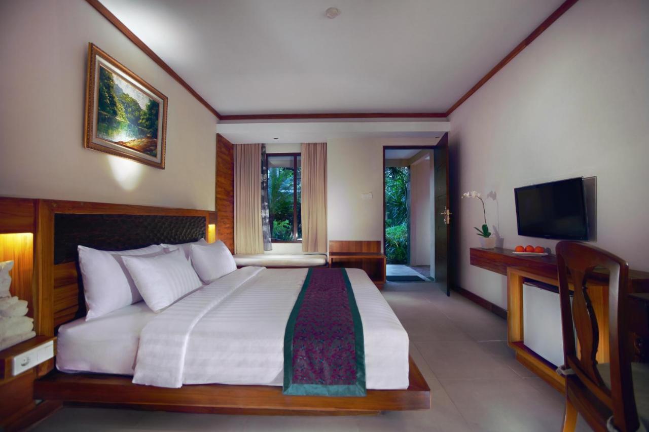 Aston Sunset Beach Resort - Джили Трауанган Екстериор снимка