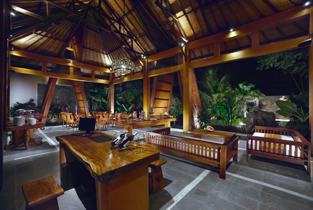 Aston Sunset Beach Resort - Джили Трауанган Екстериор снимка